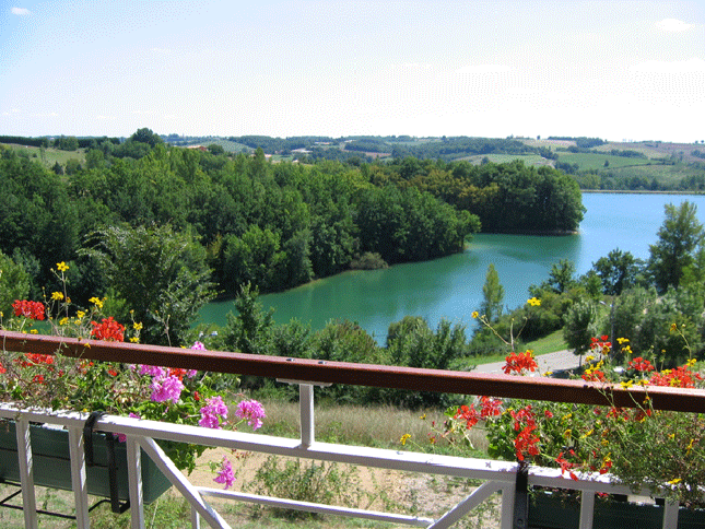 chalet les templiers location de gites chalet Monclar de quercy